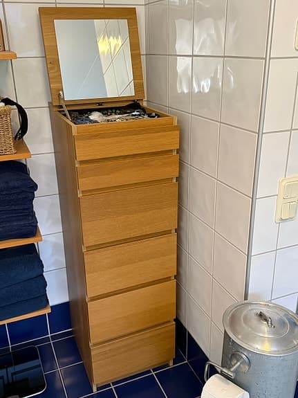 IKEA byrå Malm med spegel i ekfaner