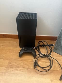 Xbox Series X 1 TB – Mycket fint skick, sparsamt använd