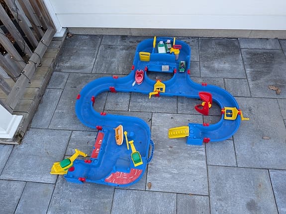 Aquaplay vattenbana lekset blå