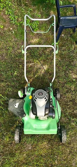 Power Craft gräsklippare bensindriven grön