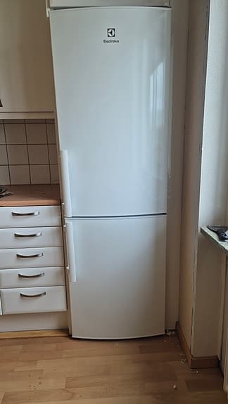 Fint vitvarupaket från Electrolux (Kyl/Frys + Spis)