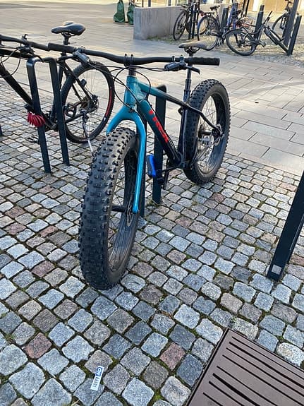 Trek Farley 5 BMX L 28"/700c blå/svart unisex
