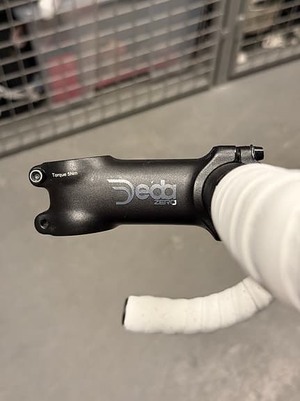 Deda Zero stem (80mm) + drop handlebars