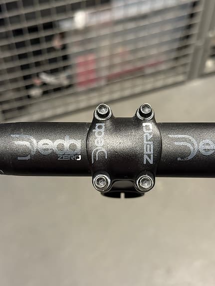 Deda Zero stem (80mm) + drop handlebars