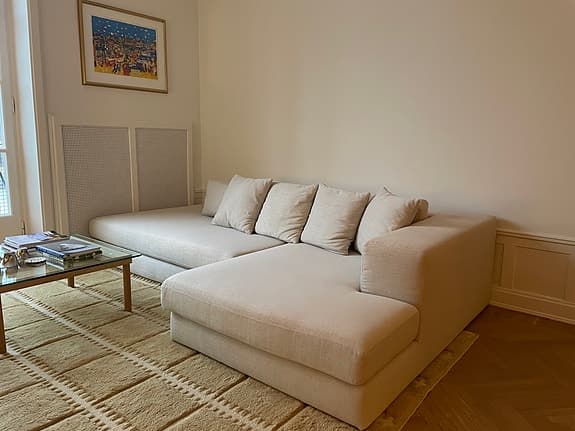 Handgjord loungesoffa - Org pris 30,500 SEK