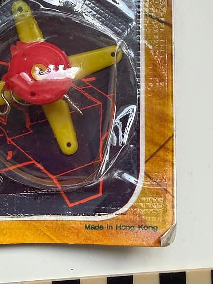 Oöppnad vintage Linda Electric Flying Jet – Made in Hong Kong, 1969