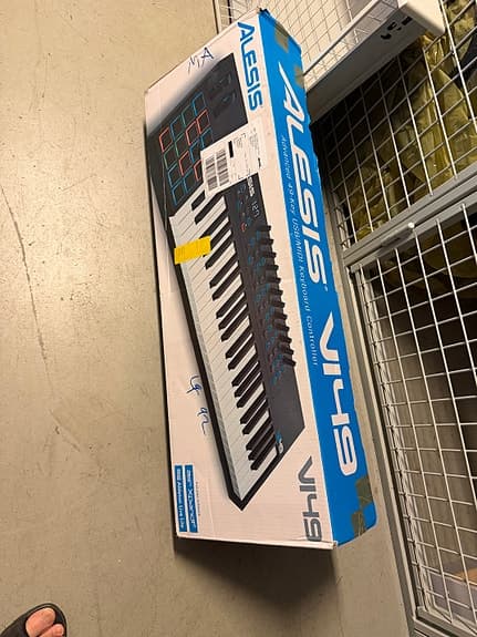 Alesis V49 USB/MIDI keyboard controller 49 tangenter