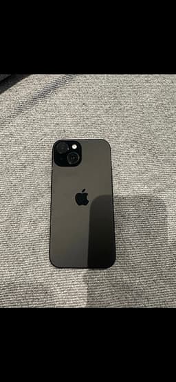 Apple iPhone 15 128 GB svart
