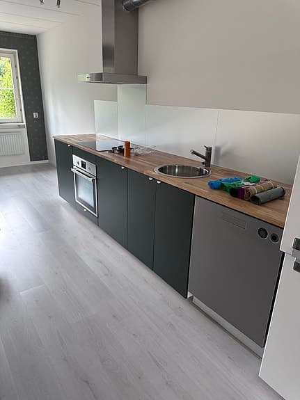 Havstorp IKEA + vitvaror, bänkskiva mm (EJ STOMMAR)