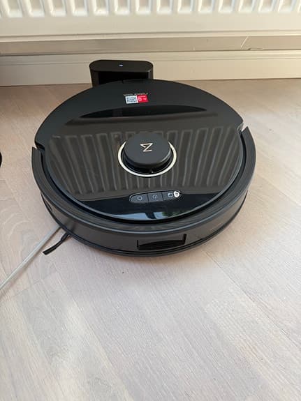 Roborock Q8 Max - robotdammsugare svart