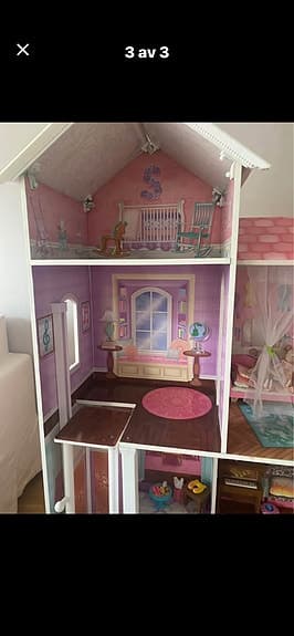 Barbie stort dockhus med flera våningar