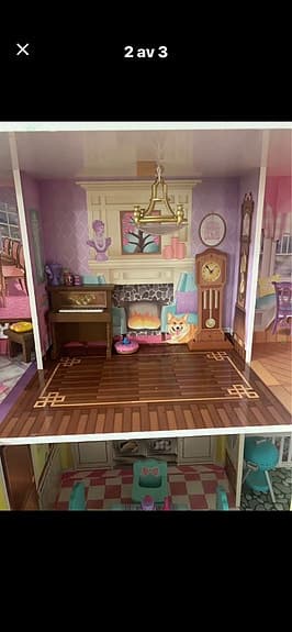 Barbie stort dockhus med flera våningar