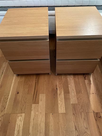 Malm IKEA sängbord / nattduksbord med lådor i ekfanér båda för 550:-