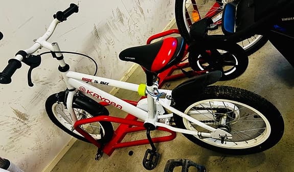 Kayoba barncykel 16 BMX med avtagbart stödhjul