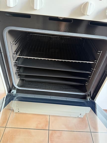 Electrolux glaskeramikhäll med ugn, vit + Franke fläkt (ny)