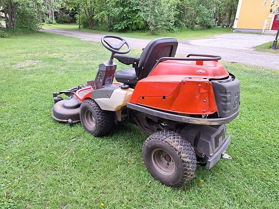 Husqvarna Rider 422 Ts  4wd med sopvals