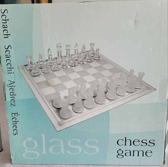 Schackspel i glas