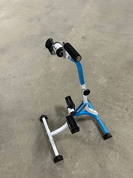 Träningscykel för armar och ben blå/vit