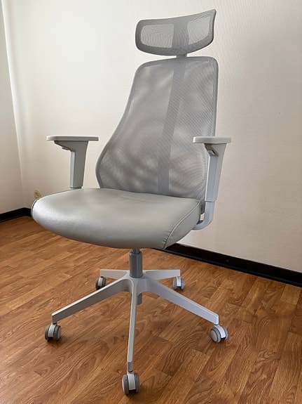 IKEA kontorsstol med nackstöd grå