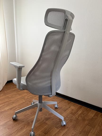 IKEA kontorsstol med nackstöd grå