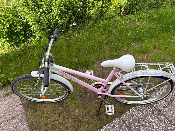 Barncykel 24" rosa med pakethållare