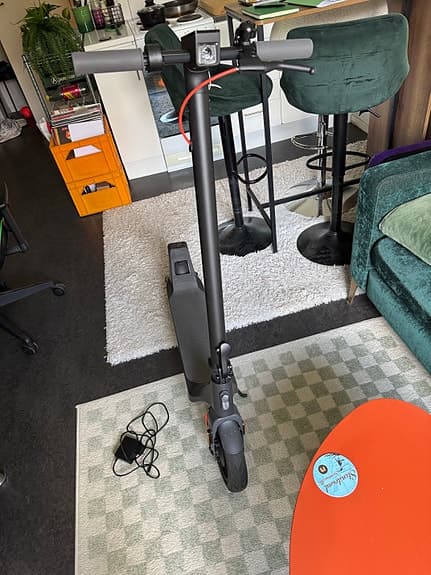 Xiaomi Mi Electric Scooter Essential