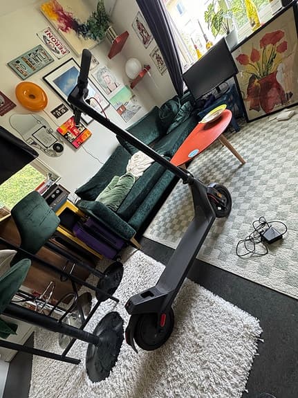 Xiaomi Mi Electric Scooter Essential