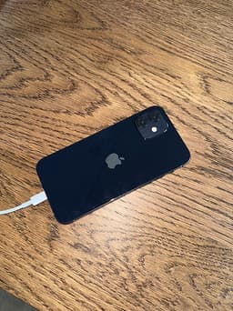 Apple iPhone 12 64 GB svart