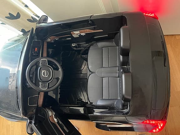 Volvo X90 elbil barn