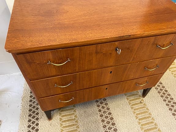 Teak Byrå 1950-60 Tal.