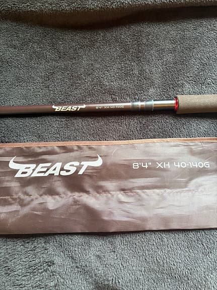 Abu Garcia Beast X2 842 XHP 40–140g + Abu Max 41 Vänster + Gäddjiggar  – Nyskick