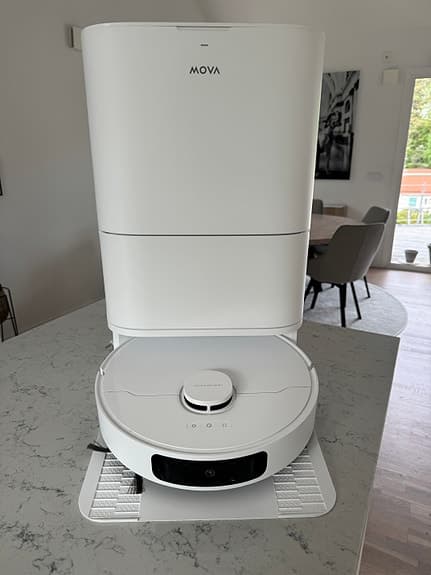 Mova E30 Ultra – Premium Robotdammsugare med helautomatisk städstation
