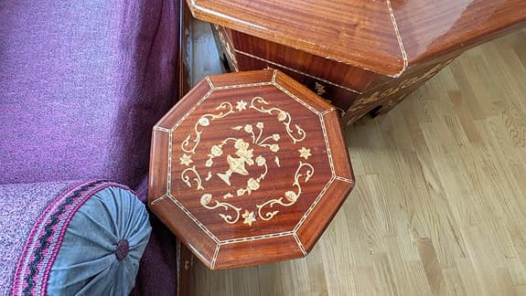 orientalisk soffgrupp handgjod