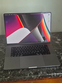 Apple MacBook Pro 16” 2021 – M1 Pro, 16 GB RAM, 1 TB SSD, batteri 99%