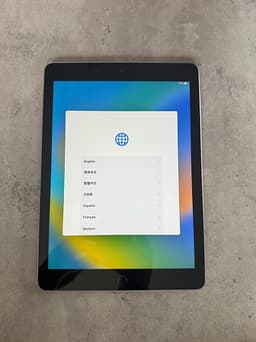 Apple iPad 128 GB silver