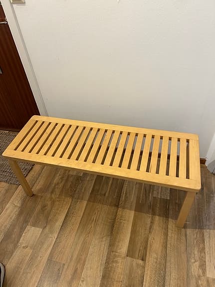 Artek bänk 153A av Alvar Aalto