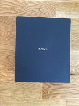 Sony WH-1000XM2 trådlösa hörlurar svart