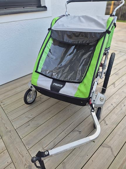 Cykelvagn för 2 barn. Thule cheetah xt 2