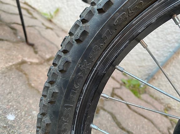 Marvil Dirt röd BMX barncykel 16" unisex