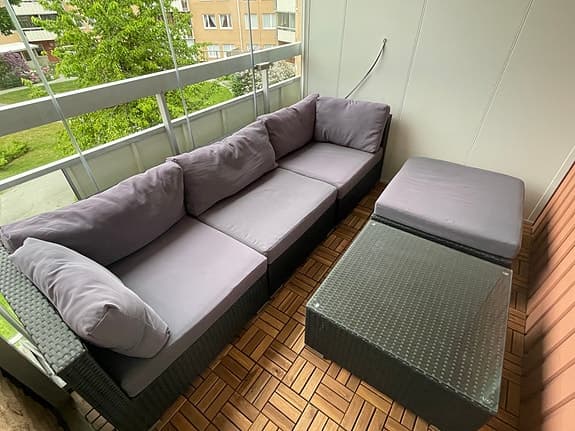 Loungegrupp för balkong/uteplats – soffa, divan/sittpall och bord