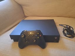 Microsoft Xbox One X spelkonsol svart