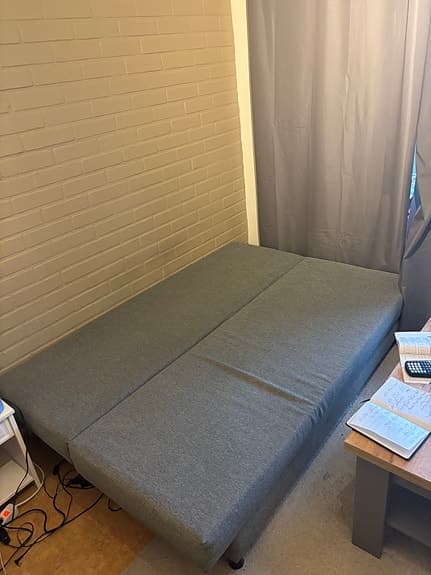Bäddsoffa, Grå