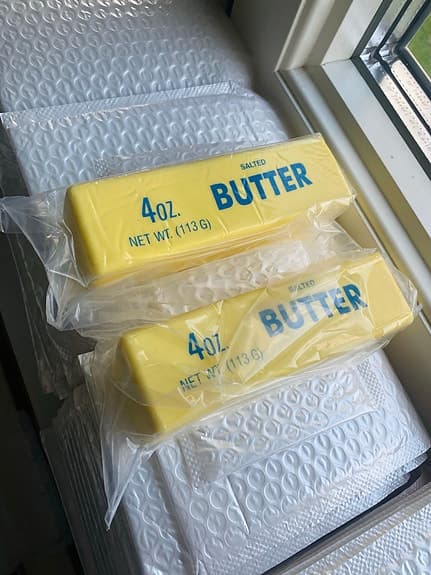2-Pack Squishy’s ”Salted Butter”
