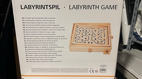 Tiger träspel bowling och labyrint