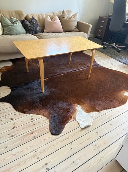 Stor äkta koskinnsmatta