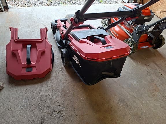 Skil 40V batterigräsklippare röd