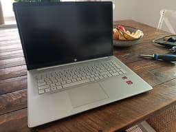 Hp laptop Ryzen 5300u 17,3 tum