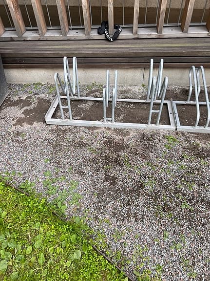 Cykelställ i metall för flera cyklar