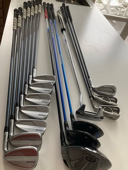 Golfklubbor ping i525 7 st, metallwood 3 st , järn 3 st