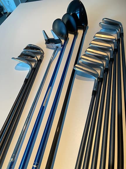 Golfklubbor ping i525 7 st, metallwood 3 st , järn 3 st